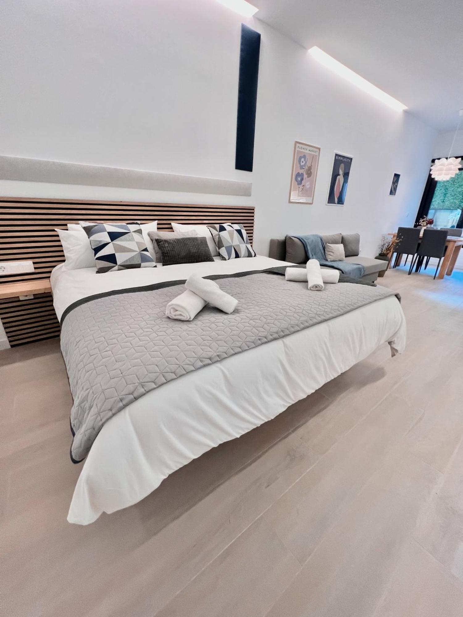 Sorolla Urban Suites Valence Extérieur photo